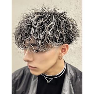 onk新宿×ミディアム