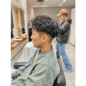 メンズサロンカット&パーマGIVE豊田市駅店 MAMBO(ギ