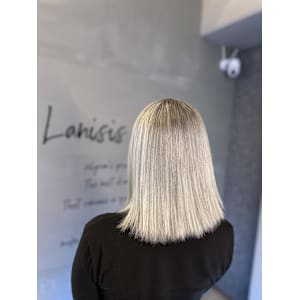 シルバーグレージュ