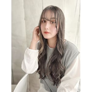 透け感バングのAラインミックスカール