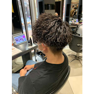 奈良メンズツイストスパイラルパーマ香芝メンズパーマフェード眉