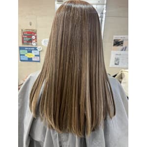 30.40代白髪ぼかしハイライトピュアベージュ - prize 池袋【プライズ】池袋西口店【プライズ イケブクロ イケブクロニシグチテン】掲載中