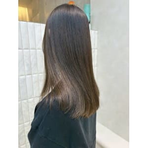 やわらかい縮毛矯正［縮毛矯正/髪質改善/白髪ぼかし］