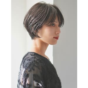 前下がりショート・ボブ/絶壁解消/前髪あり/40代/30代