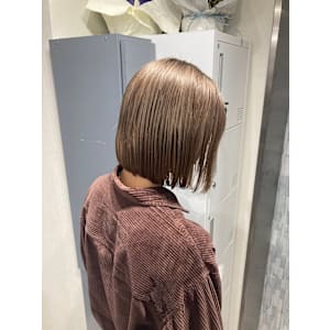 ミルクティーベージュ - GLADGE池袋/ダブルカラー/ブリーチ【グラッジイケブクロダブルカラーブリーチ】掲載中