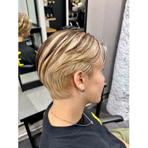 アンブレラカラー　デザインカラー　ハイトーン　原宿/表参道