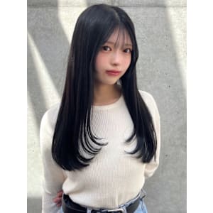 黒髪 ロングレイヤー 小顔バング 韓国風 10代 20代