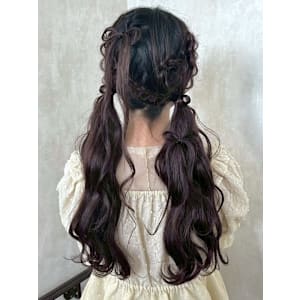 ツインアレンジ 編み込み リボン結び ウェーブヘア
