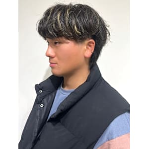 メッシュ ウルフカット マッシ ュブリーチカラー 20代