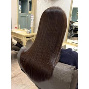 【ヘアジュレドゥ 川松】水素トリートメント継続1年！