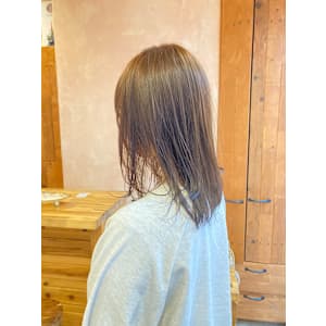 ワンカラーでできるミルクティーベージュ - be'be' by MOPS【ベベ バイ モップス】掲載中