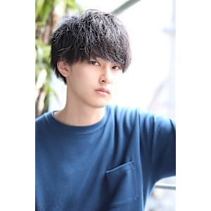 フワブサネープレスマート刈り上げマッシュ