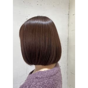 シンプルボブ×ピンクブラウン