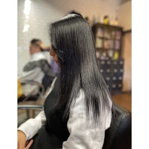 ダークグレーカラー