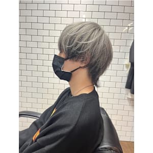 ウルフカット×インナーカラー