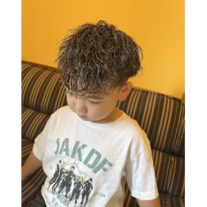 キッズ波巻きパーマ - BARNEYS　HAIR【バーニーズヘアー】掲載中