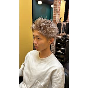 スパイキーショート