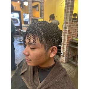 スパイキーアフロ