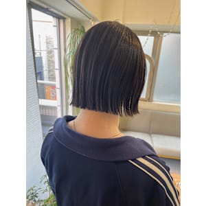 プツッとミニボブヘア