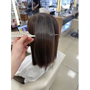 [aika]酸性ストレートで美髪スタイルへ