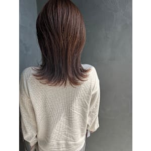 ミディアムレイヤーカット