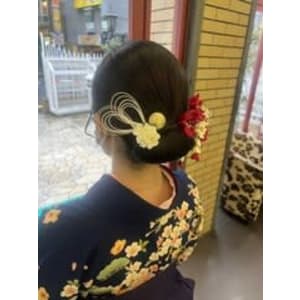 和装×シニヨン