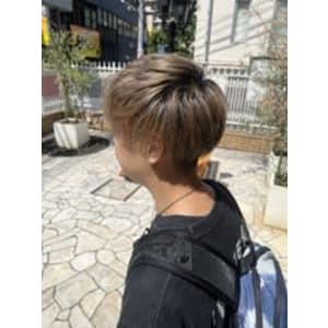 ハイトーン×ベージュ