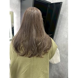  『ROW町田』レイヤー×アッシュアースカラー