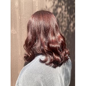 チェリーレッド