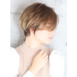 ショート・ボブ/白髪ぼかし/ハイライト/絶壁解消/