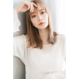 【S.BROOM】ベージュ系でこなれたナチュラルストレート