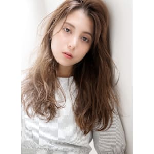 外国人風くびれセミディ