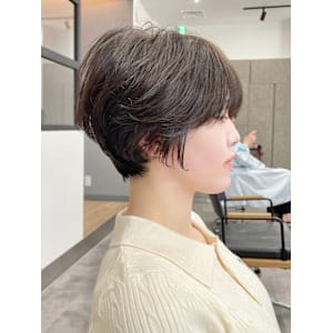 前下がりショート・ボブ/絶壁解消/前髪あり/30代/40代/