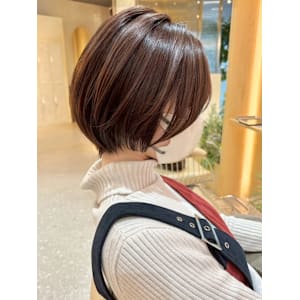レイヤーボブ マッシュショート マロンベージュ 艶カラー