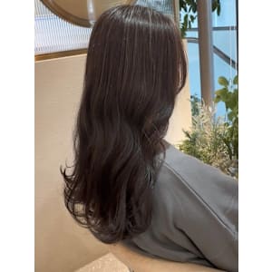 ナチュラルハイライト くすみカラー グレージュ ゆる巻き