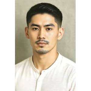 ブルーブラック　クロップ　アイロンパーマ　RK