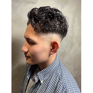 バーバー フェード アップバング メンズパーマ 刈り上げ