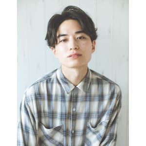 メンズマッシュ　センターパート　ニュアンスパーマ