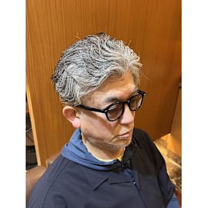 銀座　理容室　毛流れパーマ