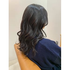 ナチュラル暗髪染め　【青木奈那】