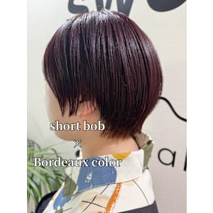 マッシュショート×ボルドーカラー