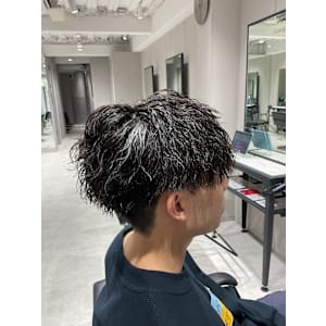 メンズサロン Rolka 池袋店×スタイル