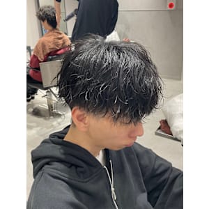 メンズサロン Rolka 池袋店×スタイル