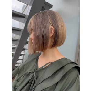 セクションカラー　デザインカラー　ハイトーン　原宿/表参道