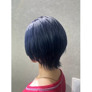 ネイビーブルー