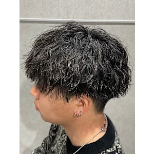 メンズサロン Rolka 池袋店×スタイル