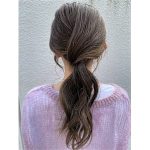 【梅雨も楽しめる】湿気・広がり・うねり対策！ヘアアレンジ！