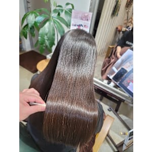 髪質改善トリートメント×縮毛矯正 Wealth×スタイル