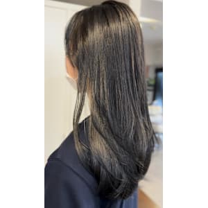 暗めグレージュ - SCALE【スケール】掲載中