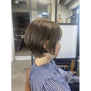 くびれショート